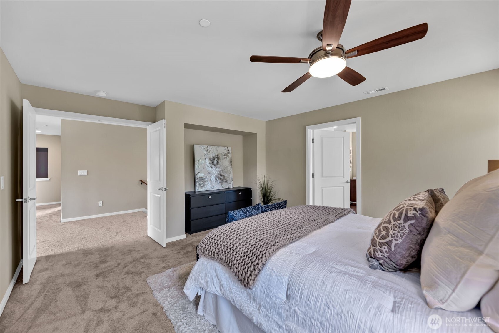 Kent, Washington 98030, United States, 4 Bedrooms Bedrooms, ,3 BathroomsBathrooms,Residential,Active,153636