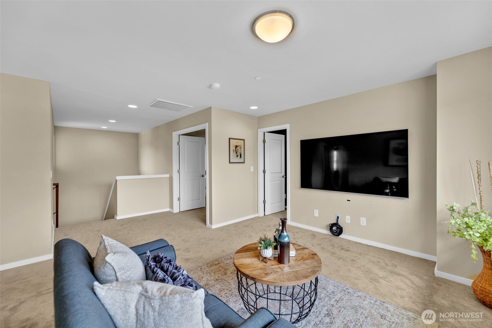 Kent, Washington 98030, United States, 4 Bedrooms Bedrooms, ,3 BathroomsBathrooms,Residential,Active,153636