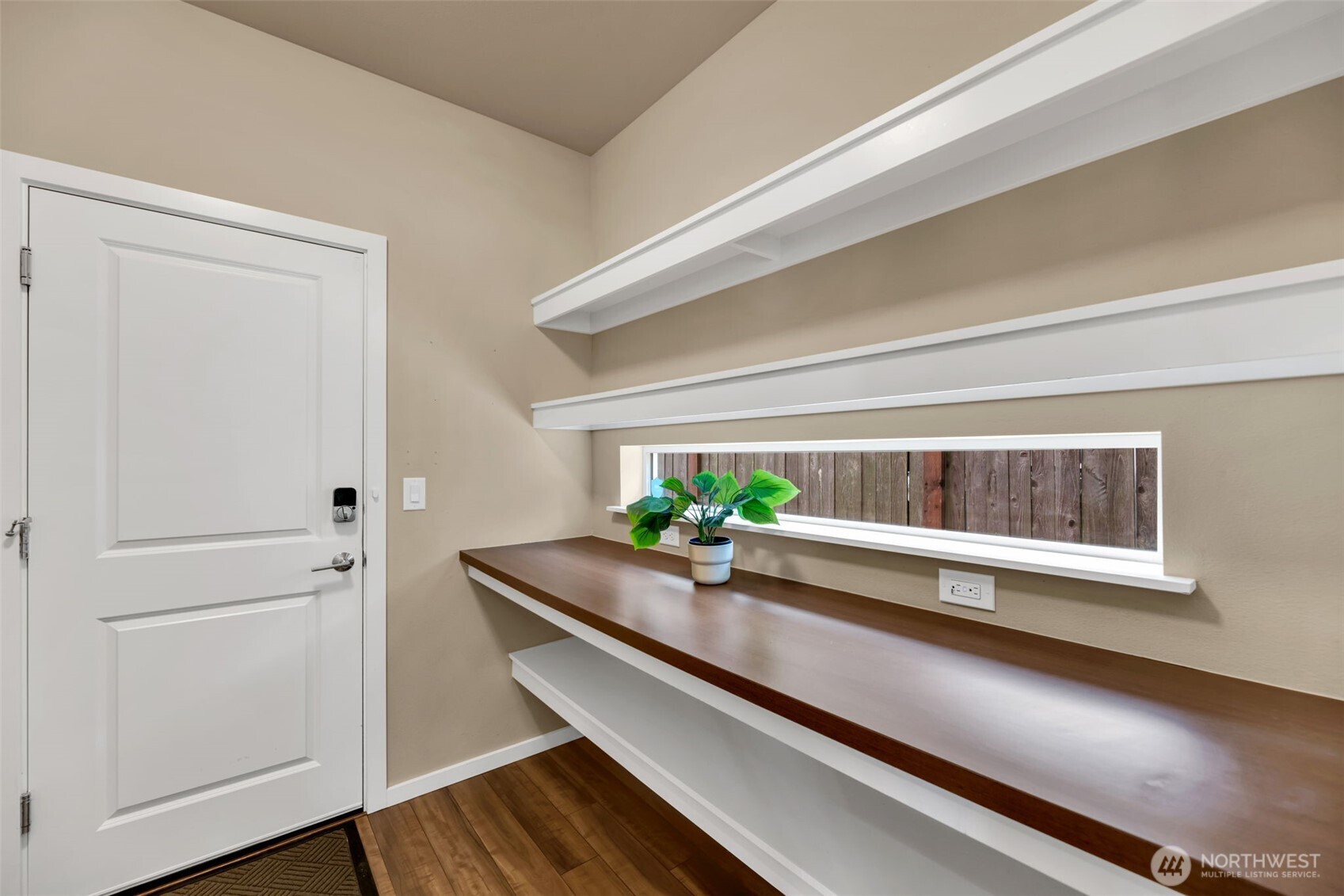 Kent, Washington 98030, United States, 4 Bedrooms Bedrooms, ,3 BathroomsBathrooms,Residential,Active,153636