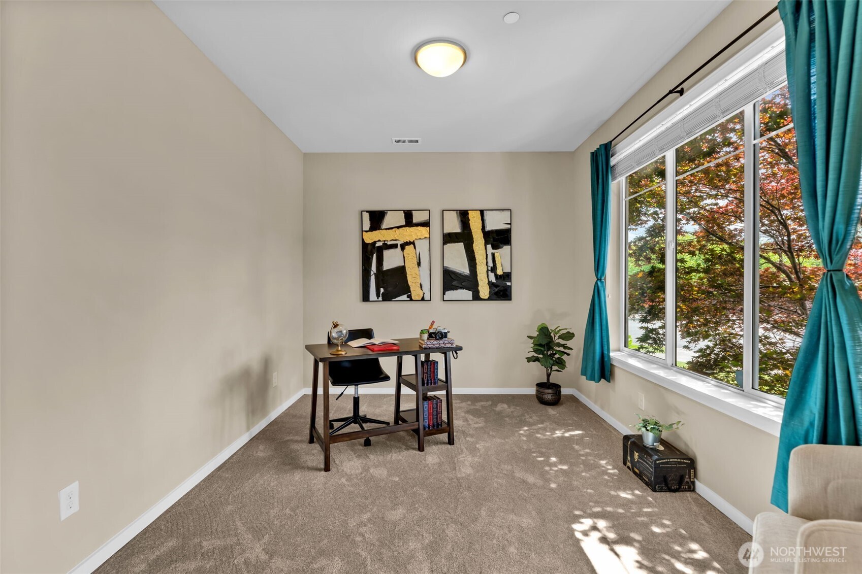 Kent, Washington 98030, United States, 4 Bedrooms Bedrooms, ,3 BathroomsBathrooms,Residential,Active,153636