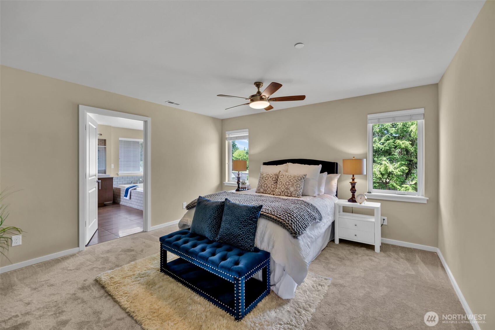 Kent, Washington 98030, United States, 4 Bedrooms Bedrooms, ,3 BathroomsBathrooms,Residential,Active,153636