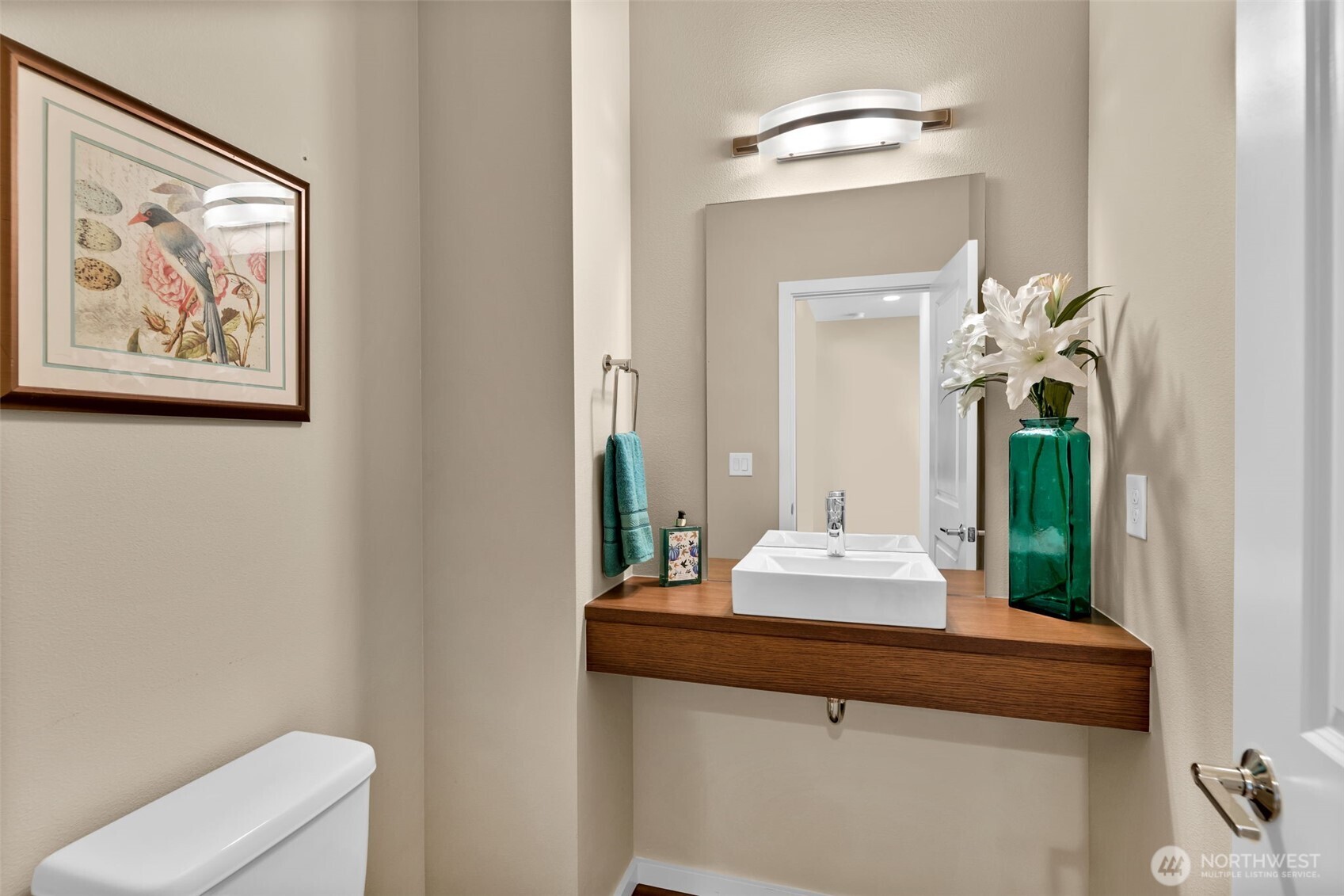 Kent, Washington 98030, United States, 4 Bedrooms Bedrooms, ,3 BathroomsBathrooms,Residential,Active,153636