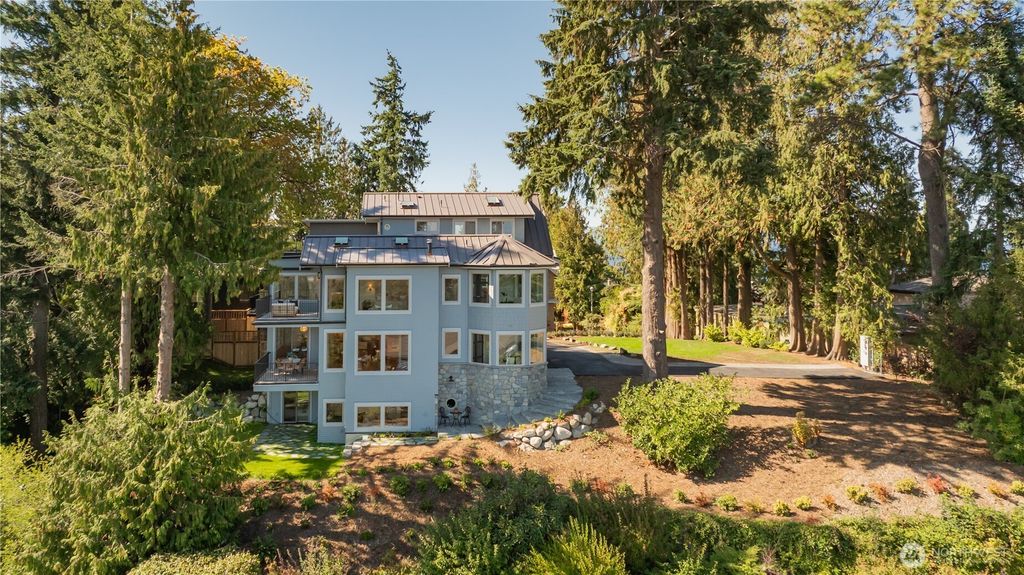 Photo of 3947 W Barrett Lane, Seattle, WA 98199 (MLS # 2435574)