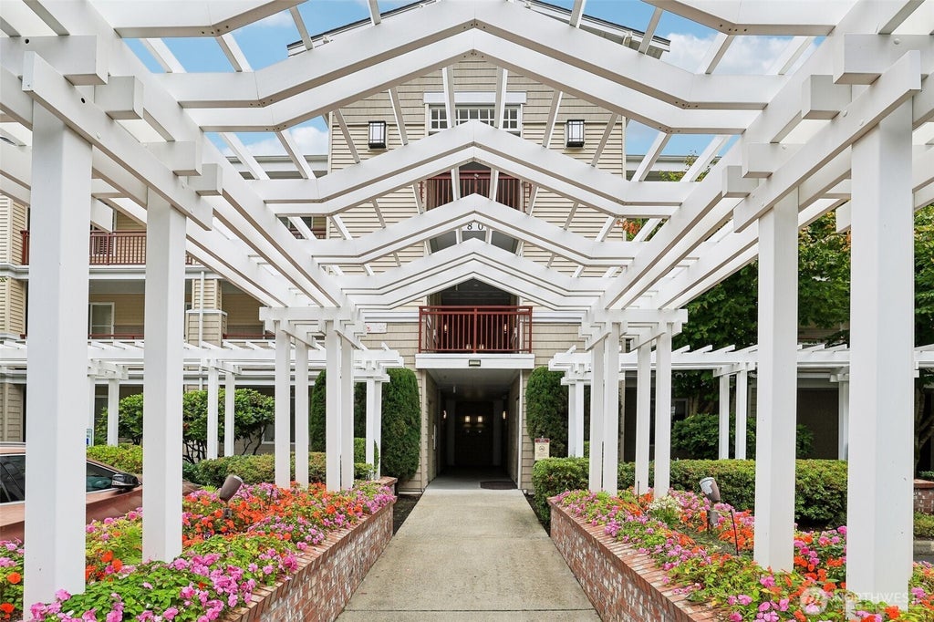 Photo of 1805 134th Avenue SE #19, Bellevue, WA 98005 (MLS # 2592462)