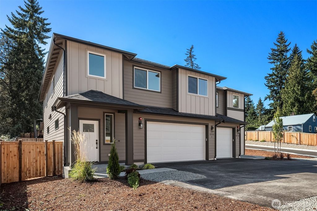 Photo of 12332 13th Place SW #2A, Burien, WA 98146 (MLS # 2438179)