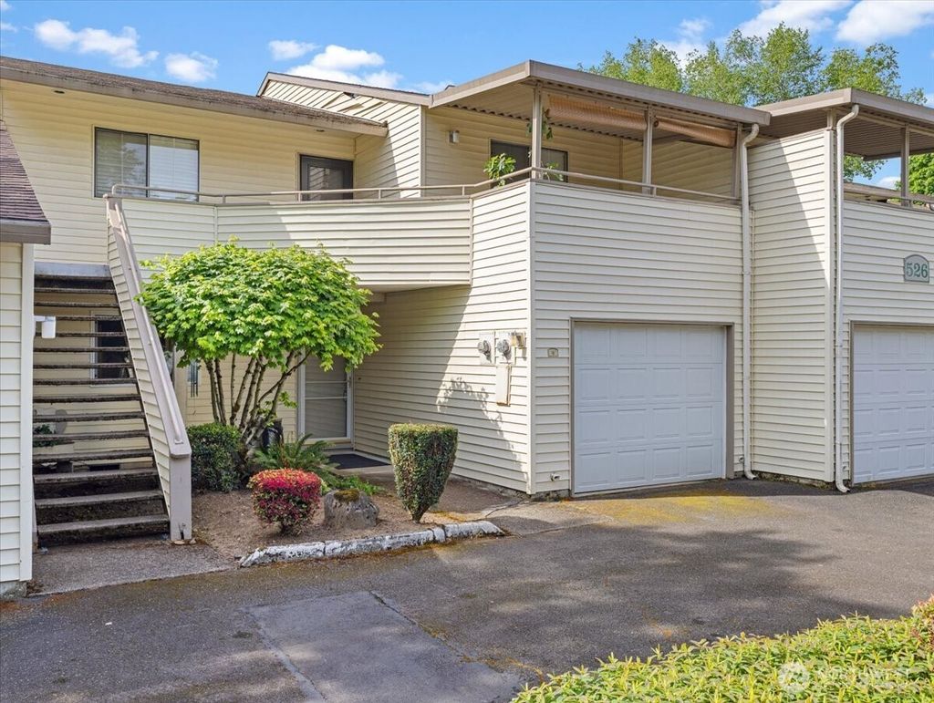 Photo of 526 SE 157th Avenue #6, Vancouver, WA 98684 (MLS # 2521953)