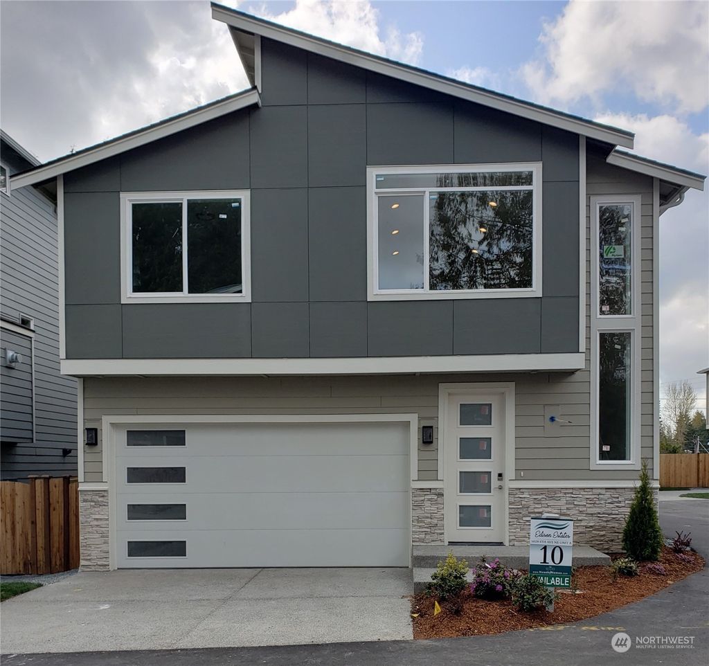 Photo of 16539 8th Avenue NE #A, Shoreline, WA 98155 (MLS # 2056331)