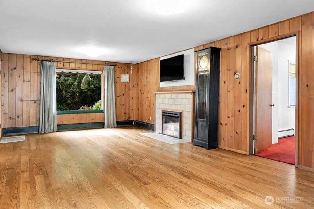 Photo of 16709 NE 172nd Place, Woodinville, WA 98072 (MLS # 2362940)