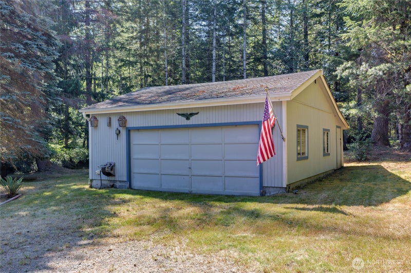 500 Mallard Lane NW