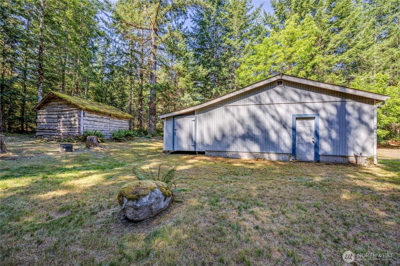500 Mallard Lane NW