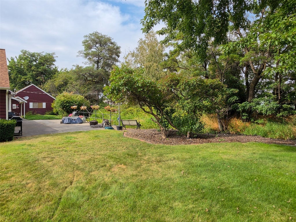Photo of 24 Shields Avenue, Milton-Freewater, OR 97862 (MLS # 2571677)