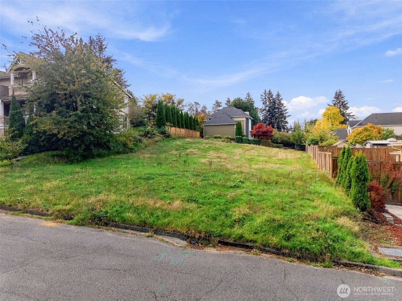 12013 SE 42nd Court