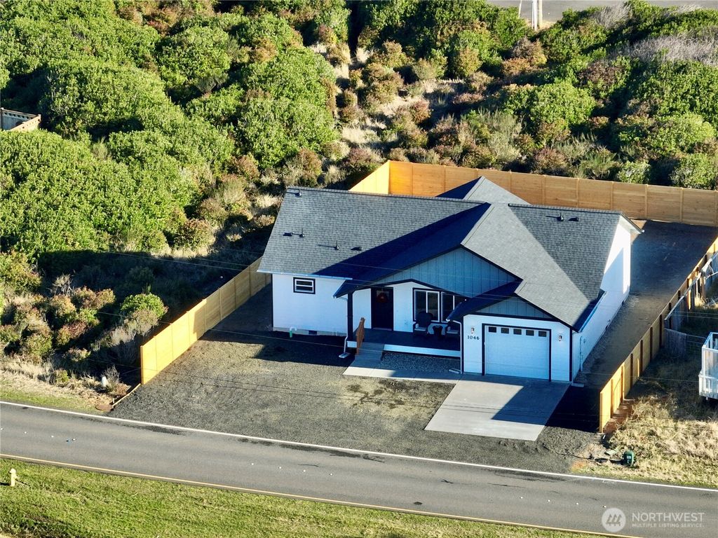 Photo of 1046 Ocean Shores Boulevard, Ocean Shores, WA 98569 (MLS # 2466110)