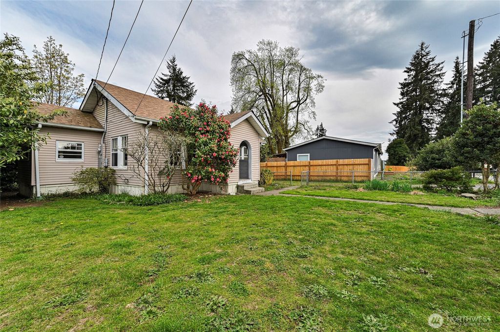 Photo of 1912 Boundary Street, Shelton, WA 98584 (MLS # 2491530)