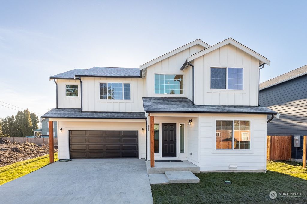 Photo of 316 4th Avenue S, Algona, WA 98001 (MLS # 2210913)