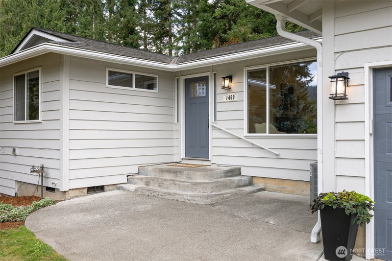 1469 Greenville Drive