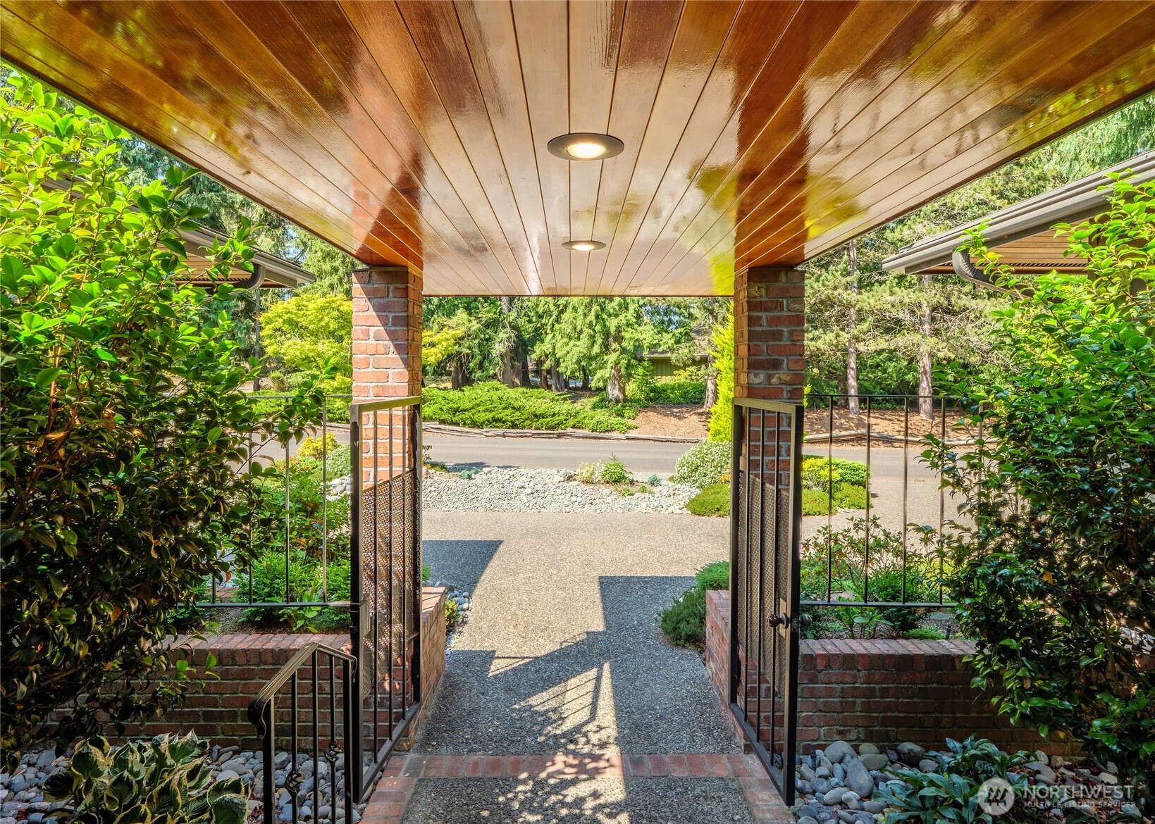 125 Arnold Palmer Parkway