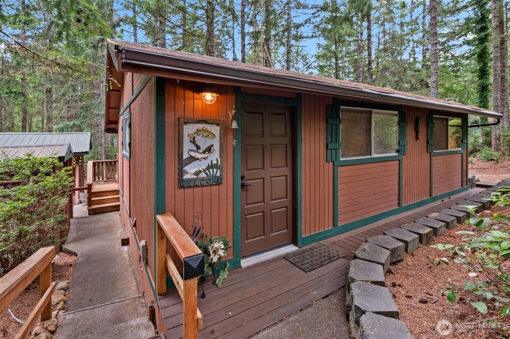 Photo of 870 N Colony Surf Drive, Lilliwaup, WA 98555 (MLS # 2552622)