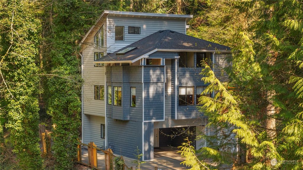 Photo of 18808 47th Avenue NE, Lake Forest Park, WA 98155 (MLS # 2218567)