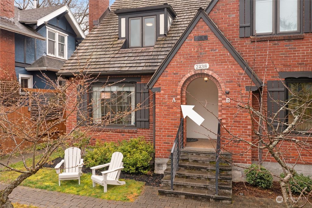 Photo of 2338 44th Avenue SW #A, Seattle, WA 98116 (MLS # 2205240)