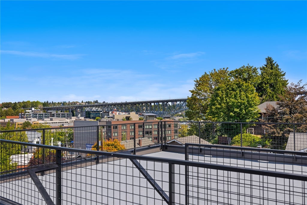Photo of 270 Fulton Street, Seattle, WA 98109 (MLS # 2595689)
