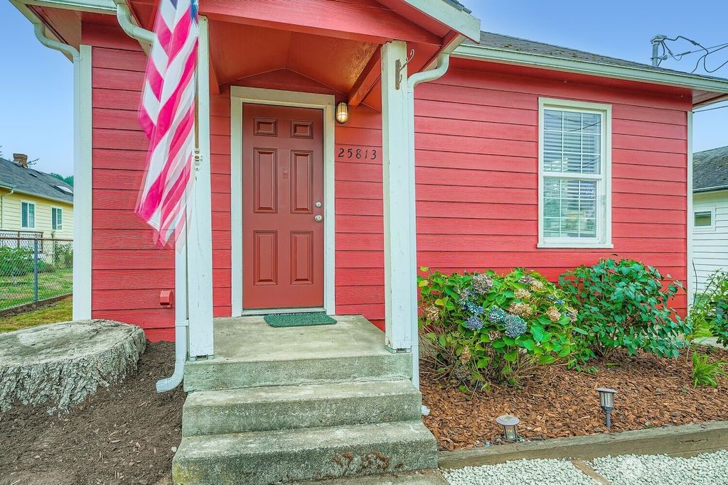 Photo of 25813 Lawson Street, Black Diamond, WA 98010 (MLS # 2426856)
