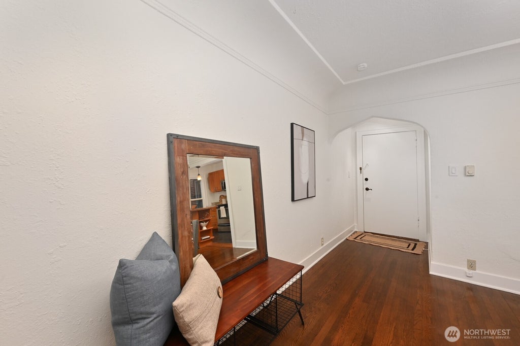 Photo of 735 Federal Avenue E #5, Seattle, WA 98102 (MLS # 2588106)