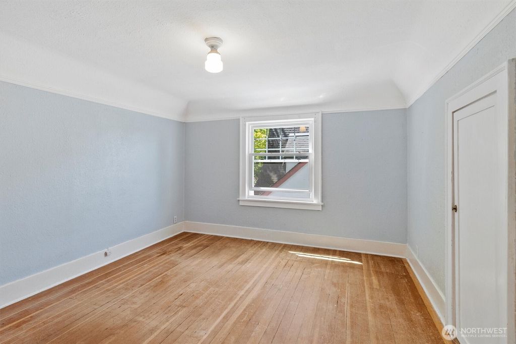 listing image 9366024794110250082