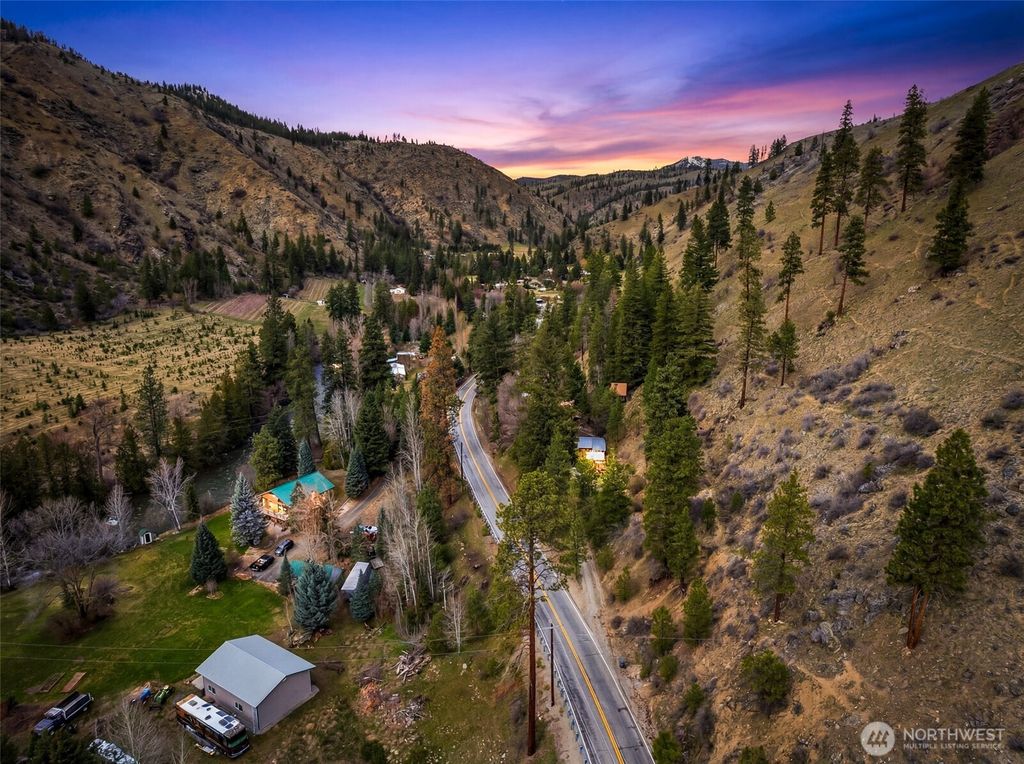 Photo of 9606 Entiat River Road, Entiat, WA 98822 (MLS # 2496630)