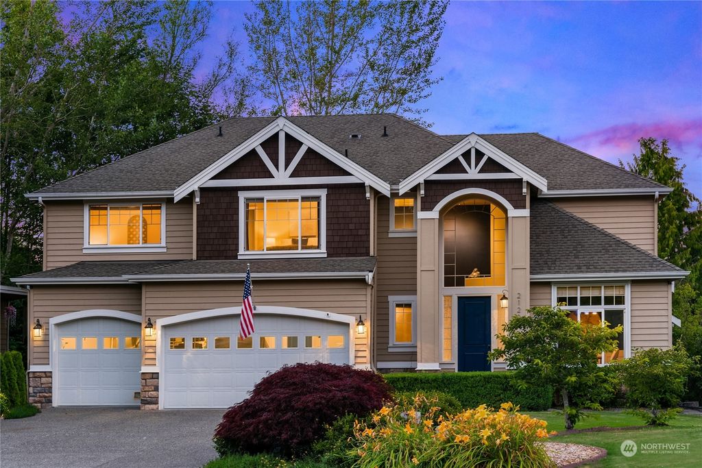 Photo of 21201 39th Place W, Brier, WA 98036 (MLS # 2011345)