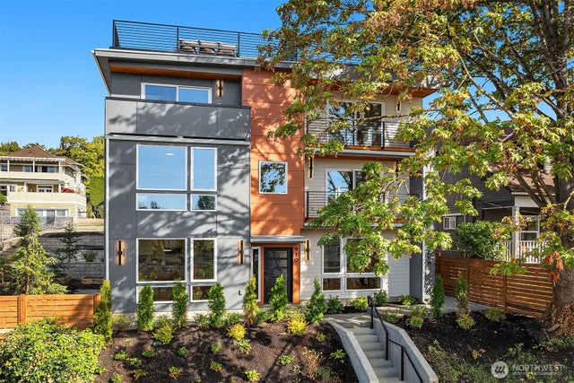 910 29th Avenue, Seattle