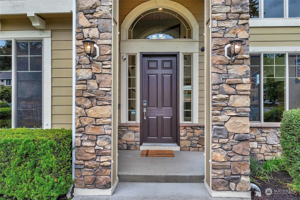 Photo of 18717 57th Place W, Lynnwood, WA 98037 (MLS # 2128780)