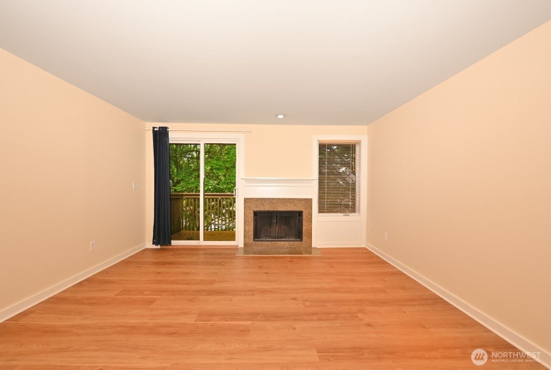 301 W Raye Street 106