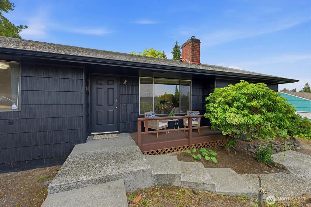 Photo of 5710 N 43rd Street, Tacoma, WA 98407 (MLS # 2568444)
