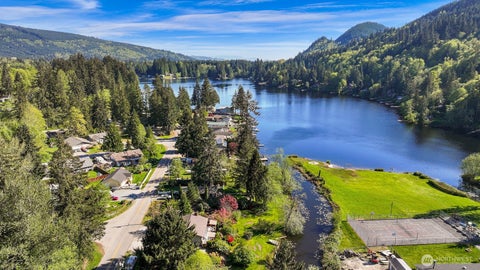 Photo of 371 Lakeside Drive, Sedro Woolley, WA 98284 (MLS # 2564352)