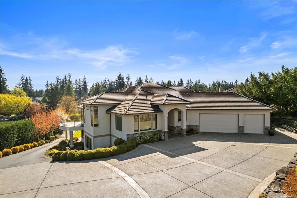 Photo of 22416 236th ave se Ave, Maple Valley, WA 98038 (MLS # 2199778)