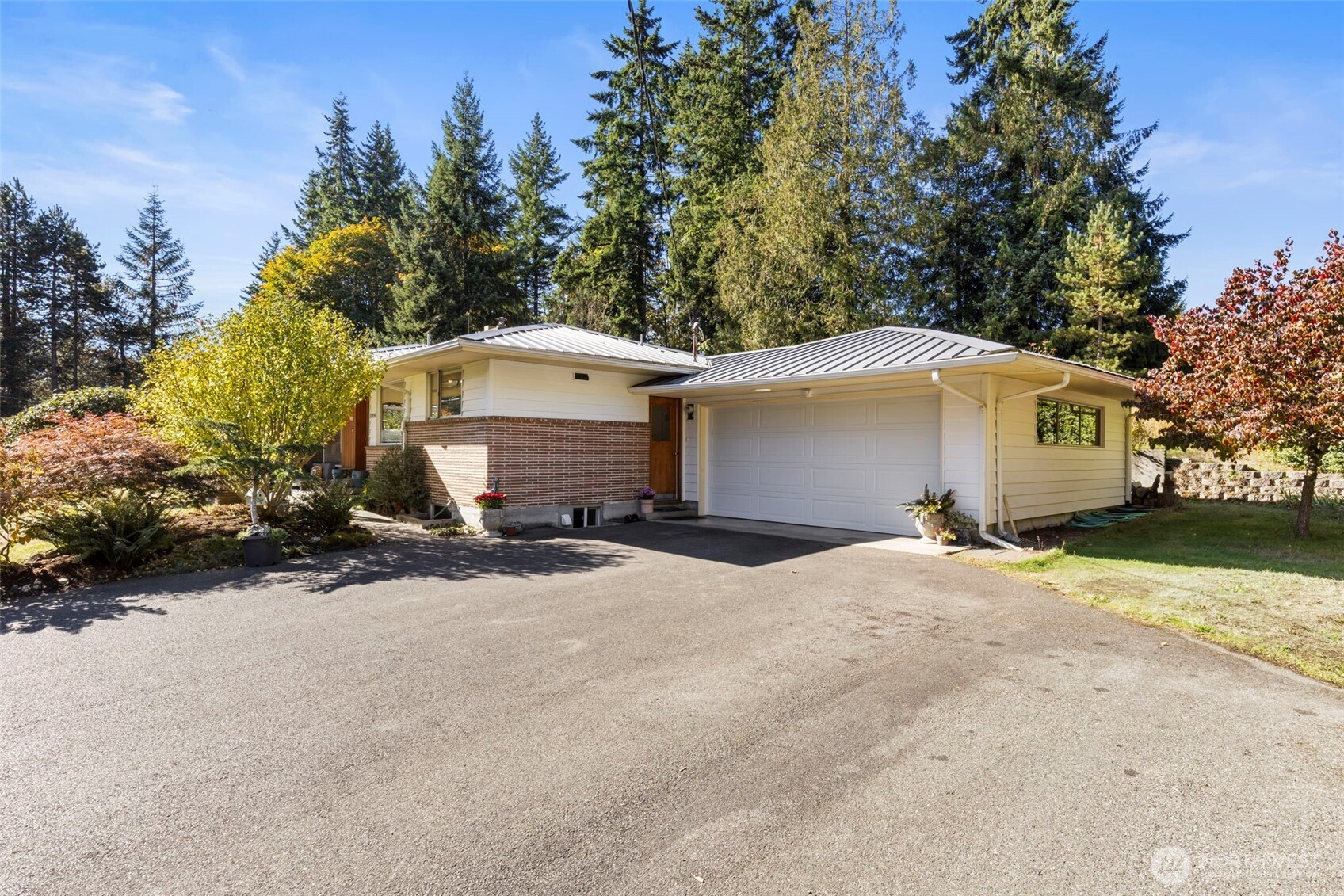 10494 NE West Kingston Road