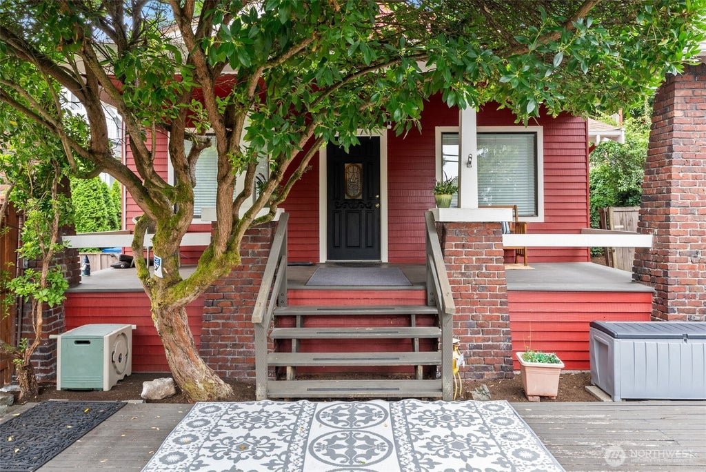 Photo of 4259 SW Othello Street, Seattle, WA 98136 (MLS # 2567731)