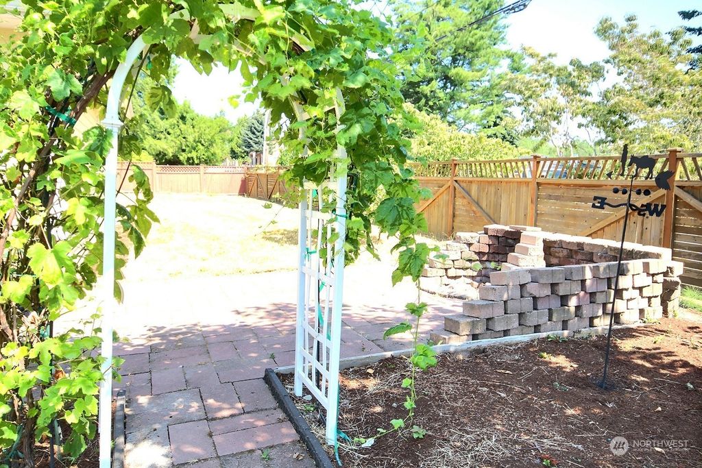 Photo of 4862 S 168th Street, SeaTac, WA 98188 (MLS # 2274981)