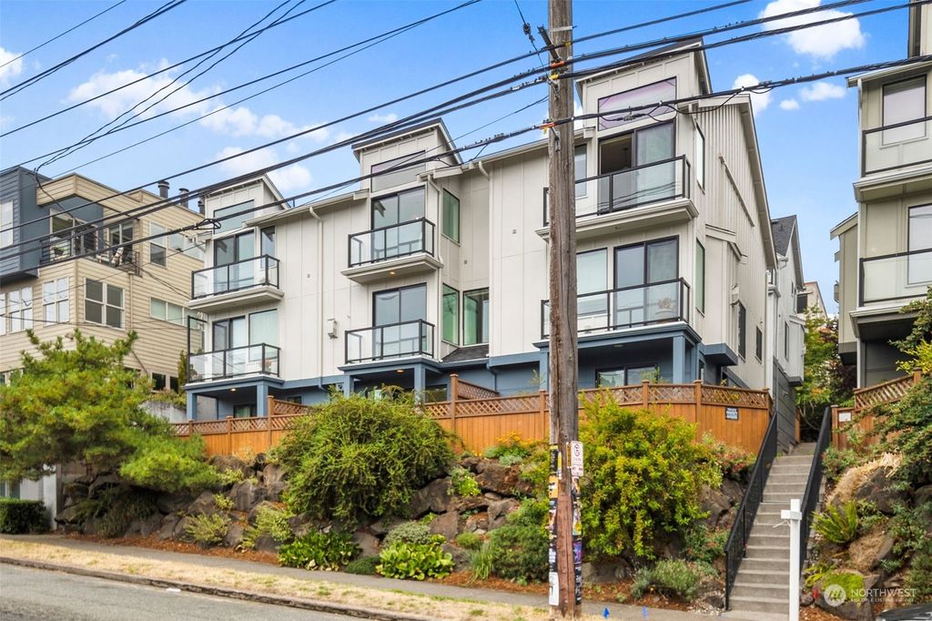 Photo of 2042 Eastlake Avenue E #B, Seattle, WA 98102 (MLS # 2156414)