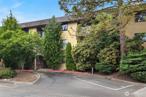 Photo of 750 N 143rd Street #208, Seattle, WA 98133 (MLS # 2537545)