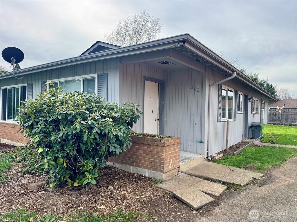 Photo of 202 SE 157th Avenue, Vancouver, WA 98684 (MLS # 2496505)