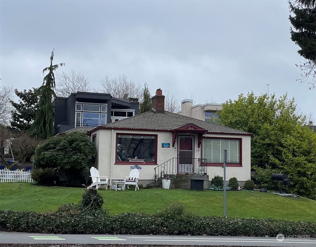 Photo of 414 Market Street, Kirkland, WA 98033 (MLS # 2036535)