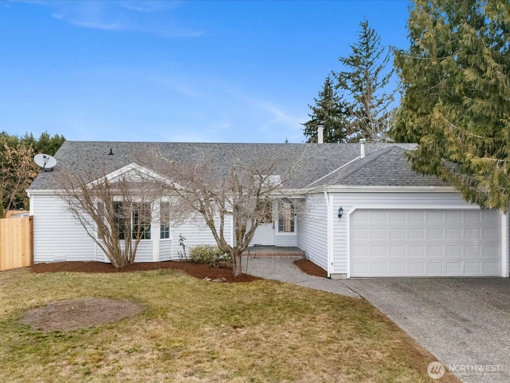 Photo of 13802 SE 271st Street, Kent, WA 98042 (MLS # 2332461)