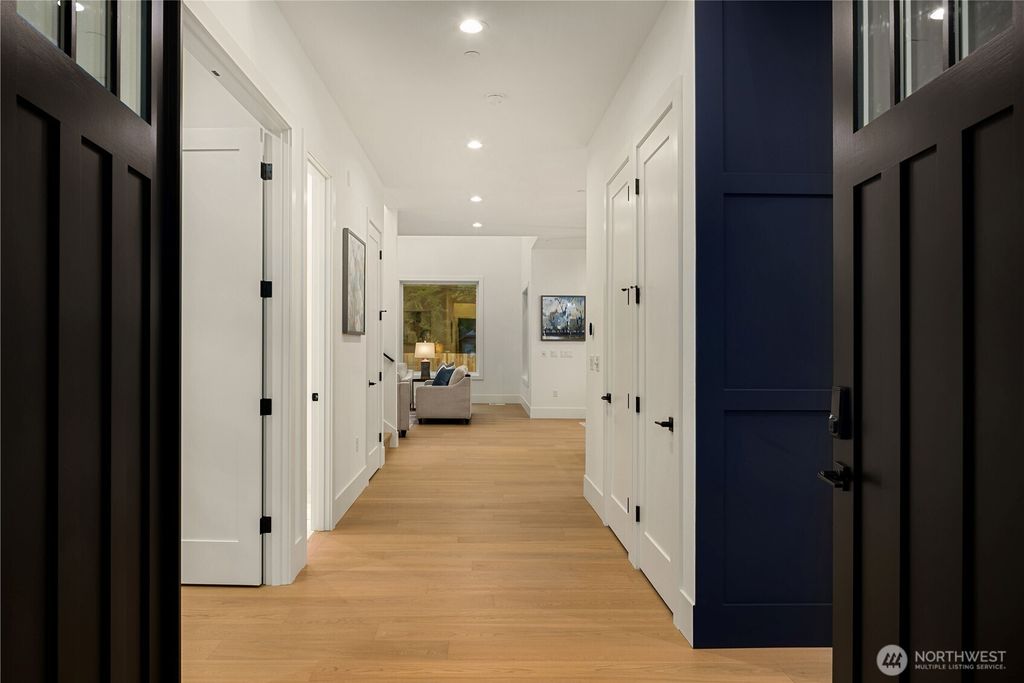 Photo of 13698 NE 83rd Street, Redmond, WA 98052 (MLS # 2456213)