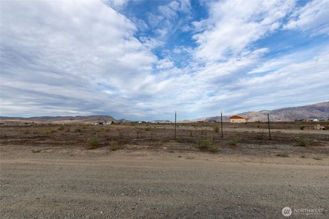 105 Greenacres Road Omak WA 98841