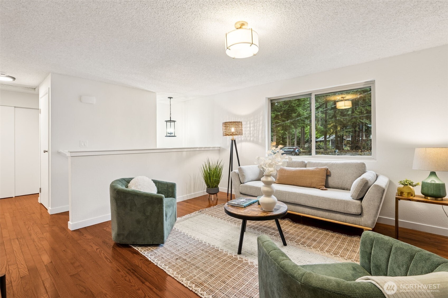 13607 97th Avenue NW