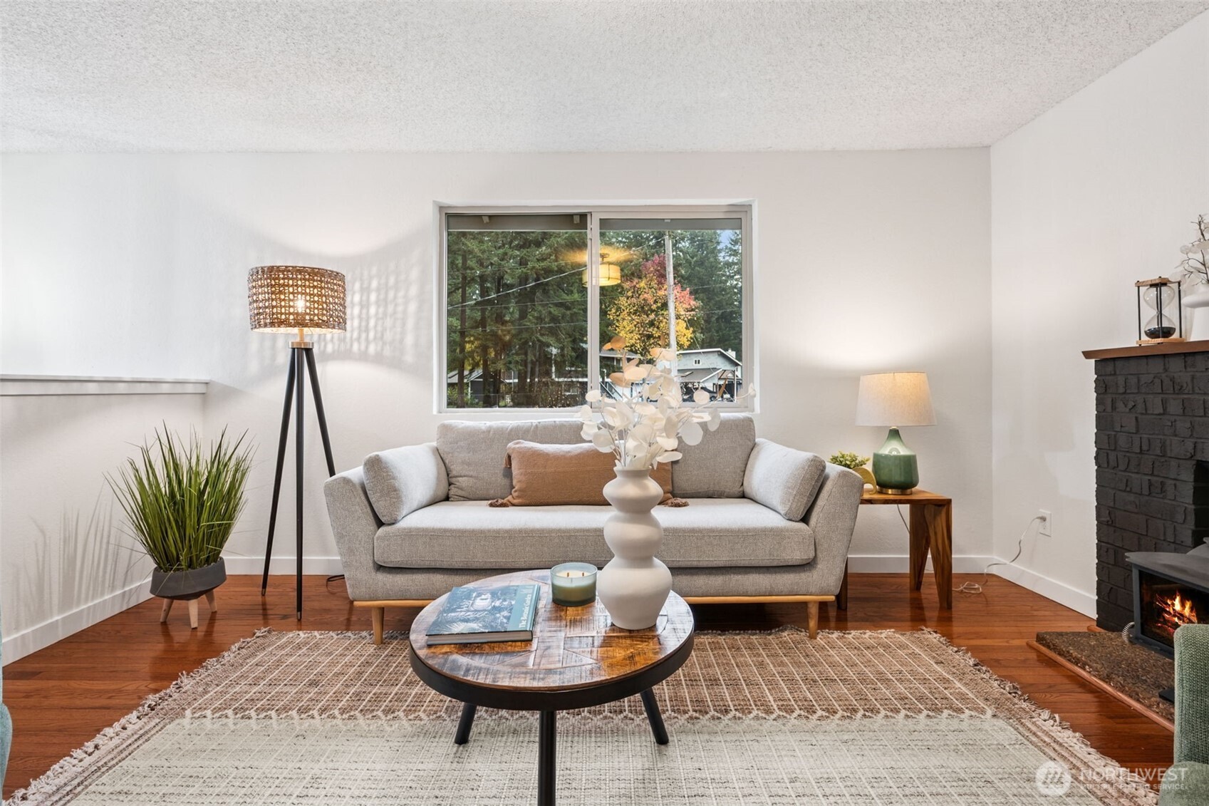 13607 97th Avenue NW