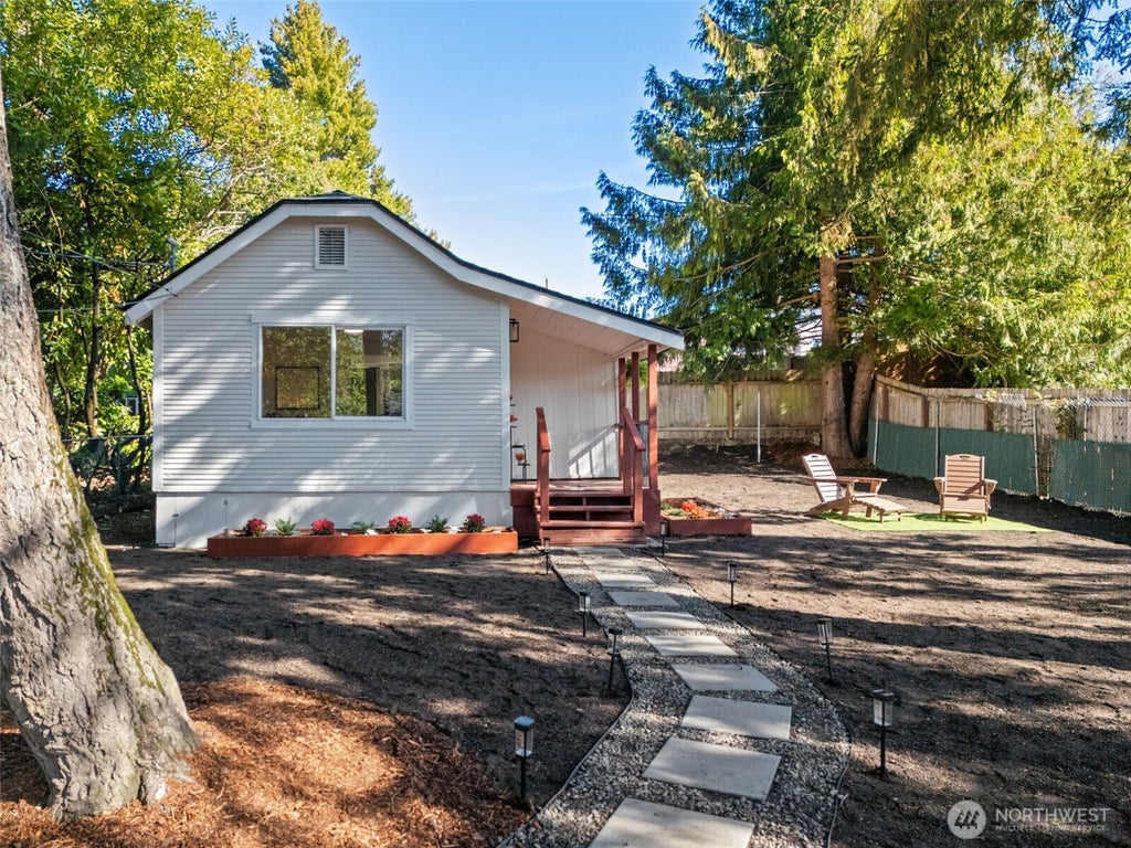 Photo of 1522 Snyder Avenue, Bremerton, WA 98312 (MLS # 2590211)