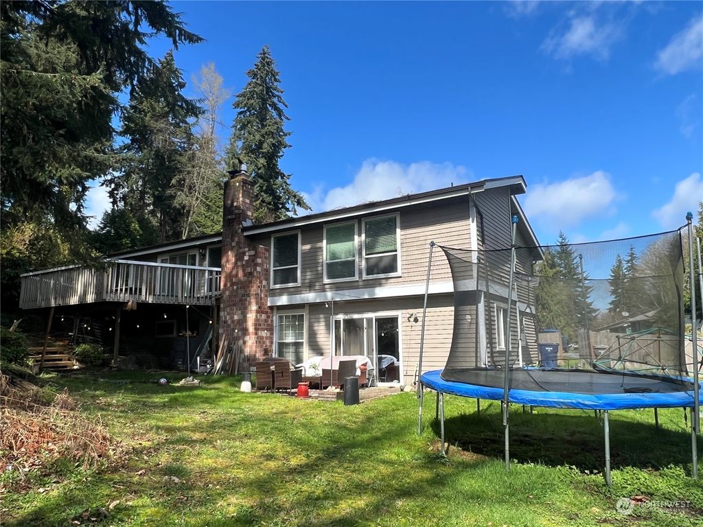 Photo of 28953 12th Avenue S, Federal Way, WA 98003 (MLS # 2064937)